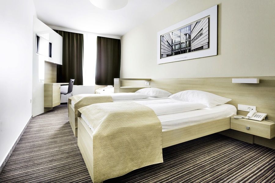 Ahotel Ljubljana Ngoại thất bức ảnh